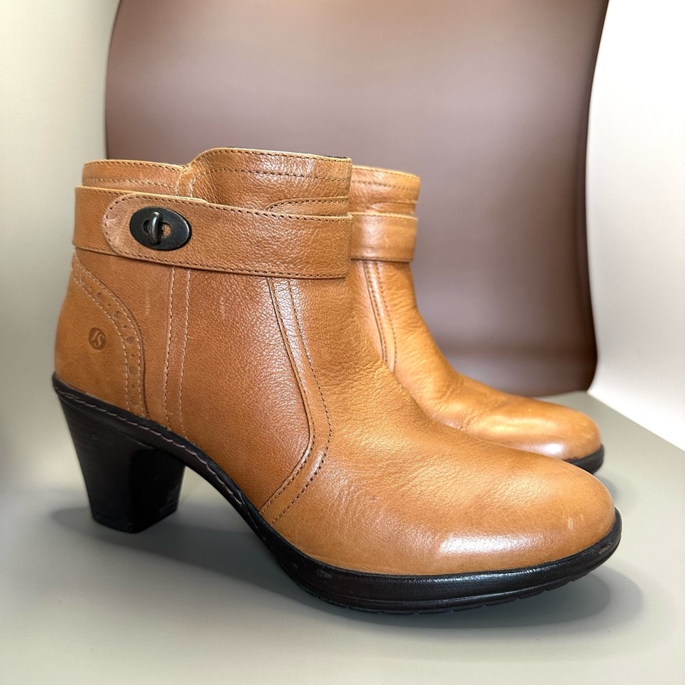 Josef Seibel Tan Leather Ankle Booties